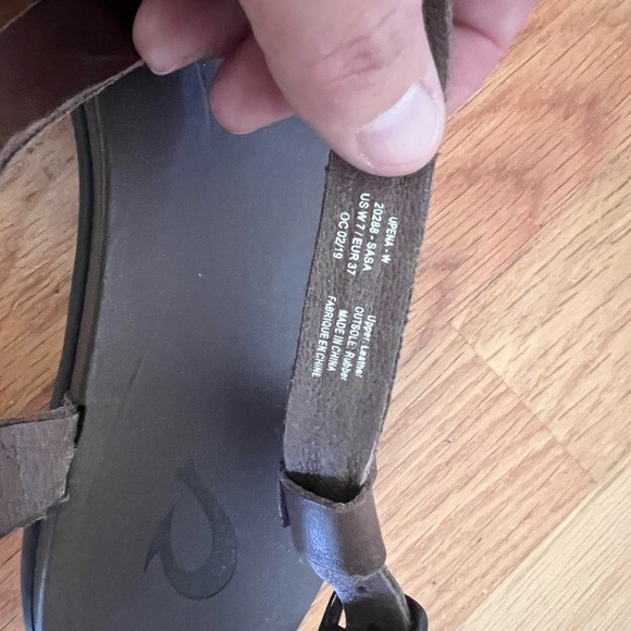 Women's OLUKAI UPENA Brown Strappy Sandals - Picture 5 of 6